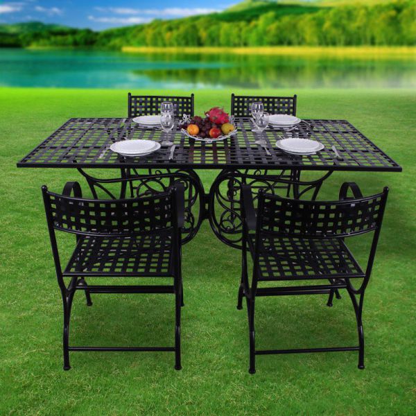 How To Maintain Iron Outdoor Furniture